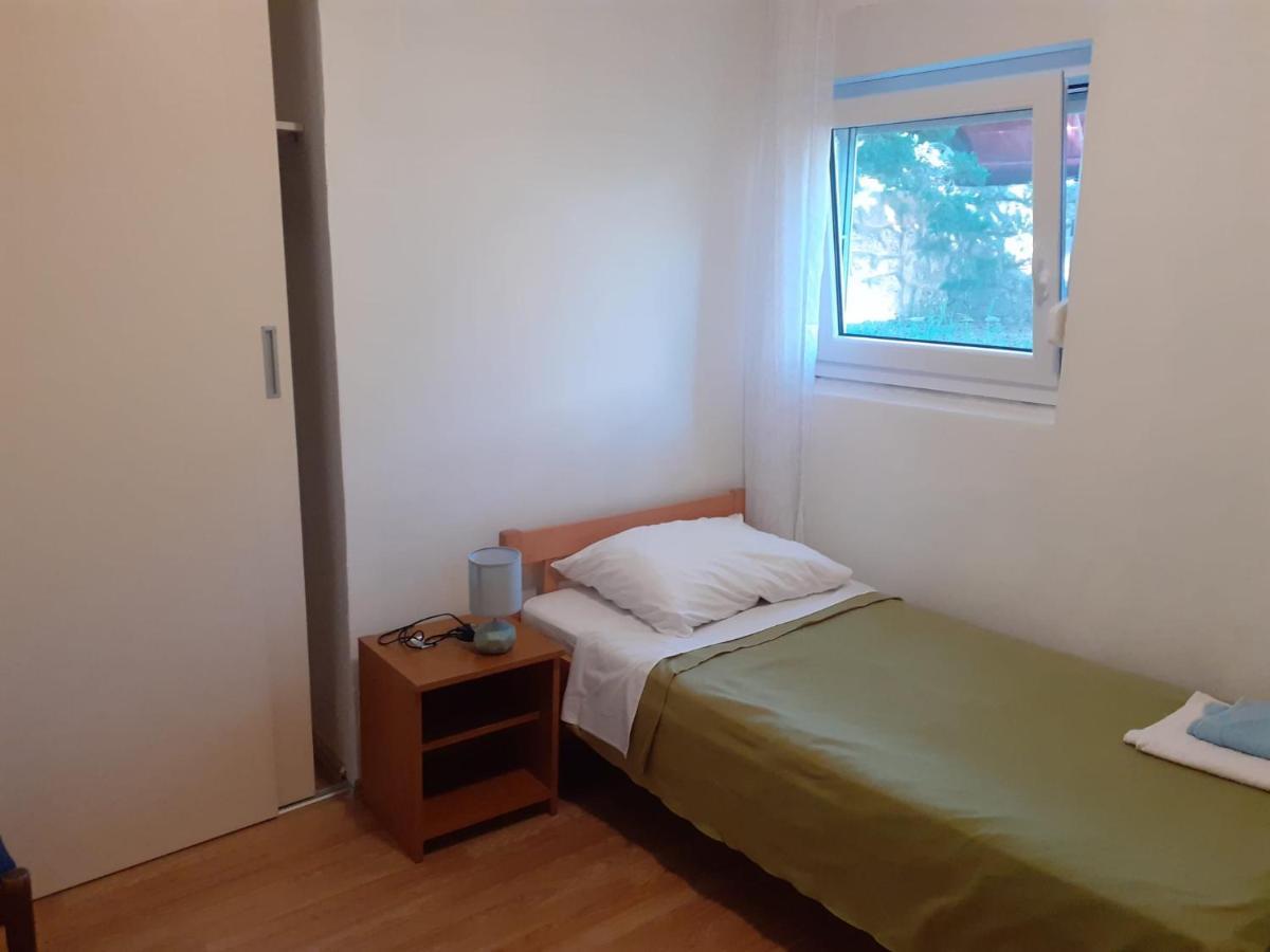 Apartments Marija クルク エクステリア 写真